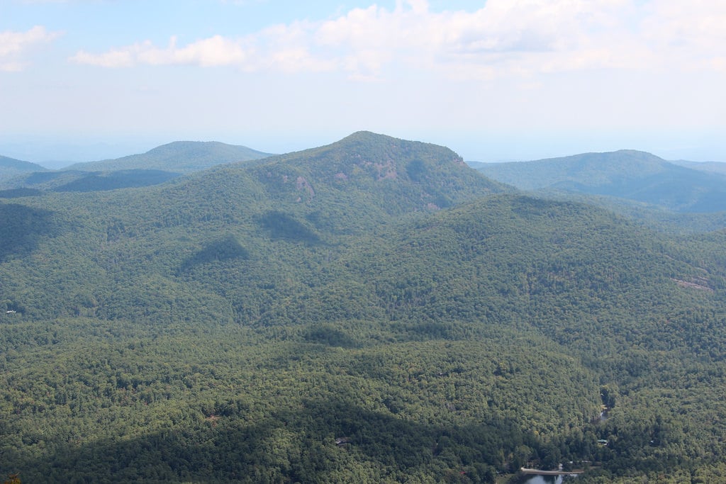 Whiteside Mountain in Highlands, North Carolina - Kid-friendly ...