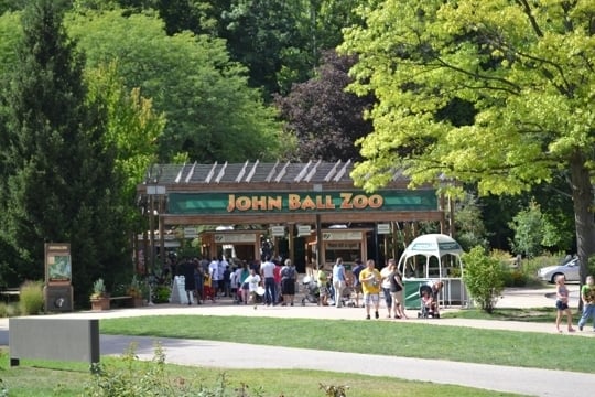 John Ball Zoo In Grand Rapids Michigan Kid Friendly Attractions