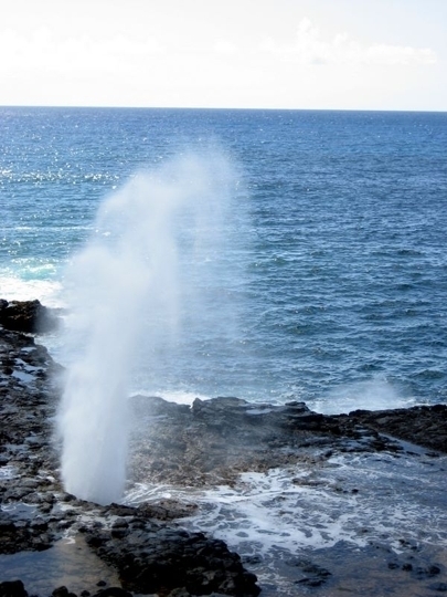 Spouting Horn Beach Park in Lawai, Hawaii - Kid-friendly Attractions ...