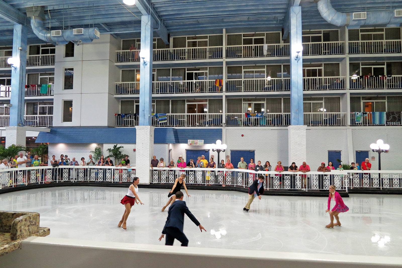 hotel with ice rink in ocean city md