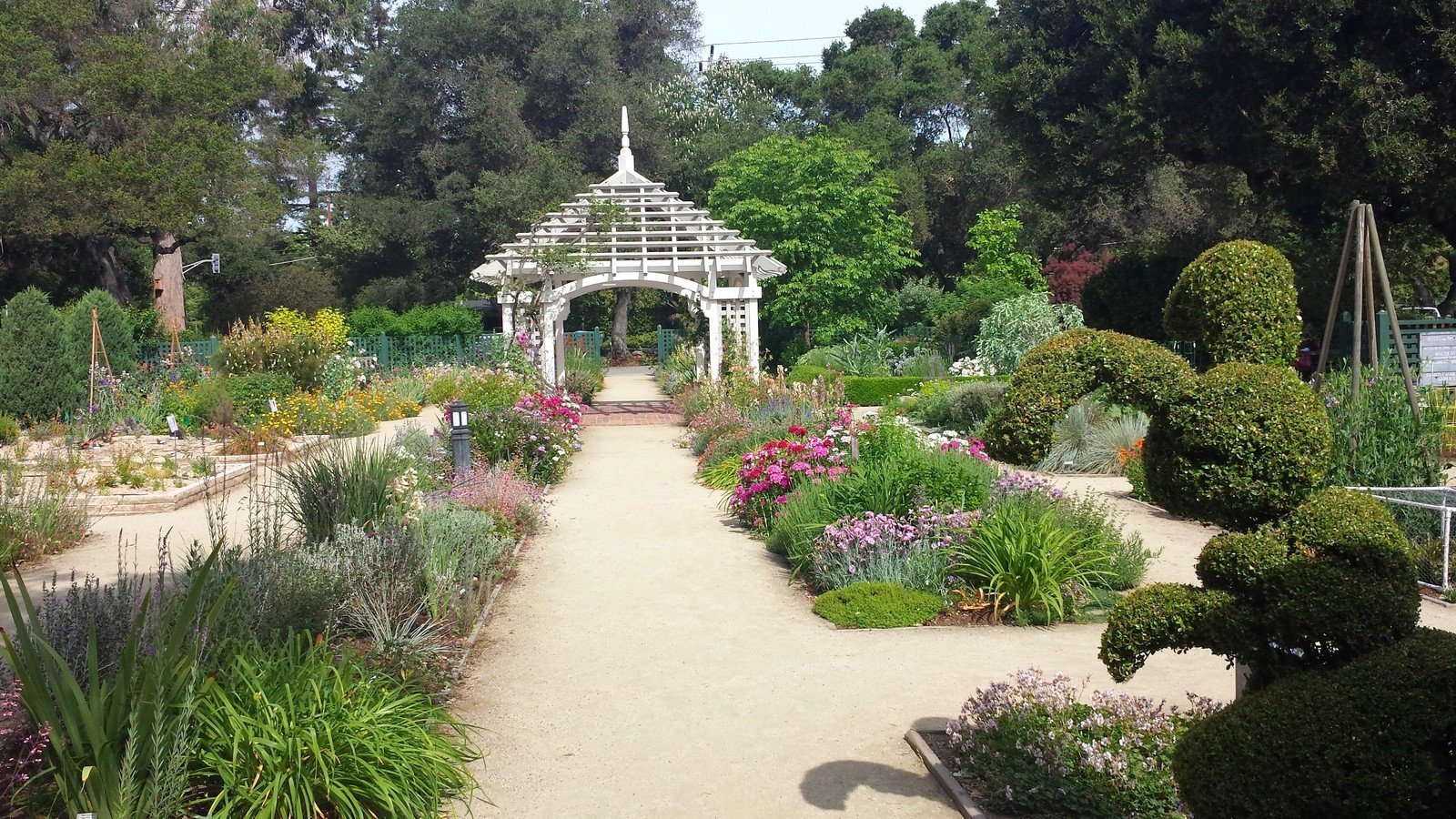 Elizabeth Gamble Garden In Palo Alto California Kid Friendly