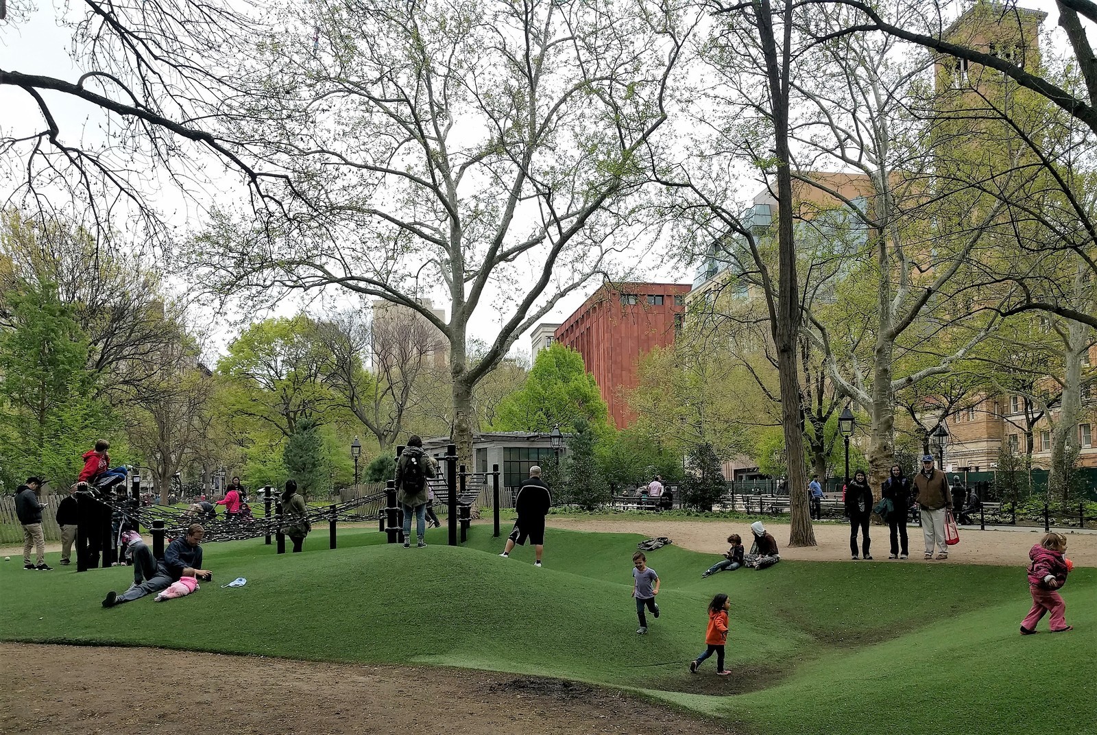 Washington Square Park in New York (Manhattan), NY - Parent Reviews