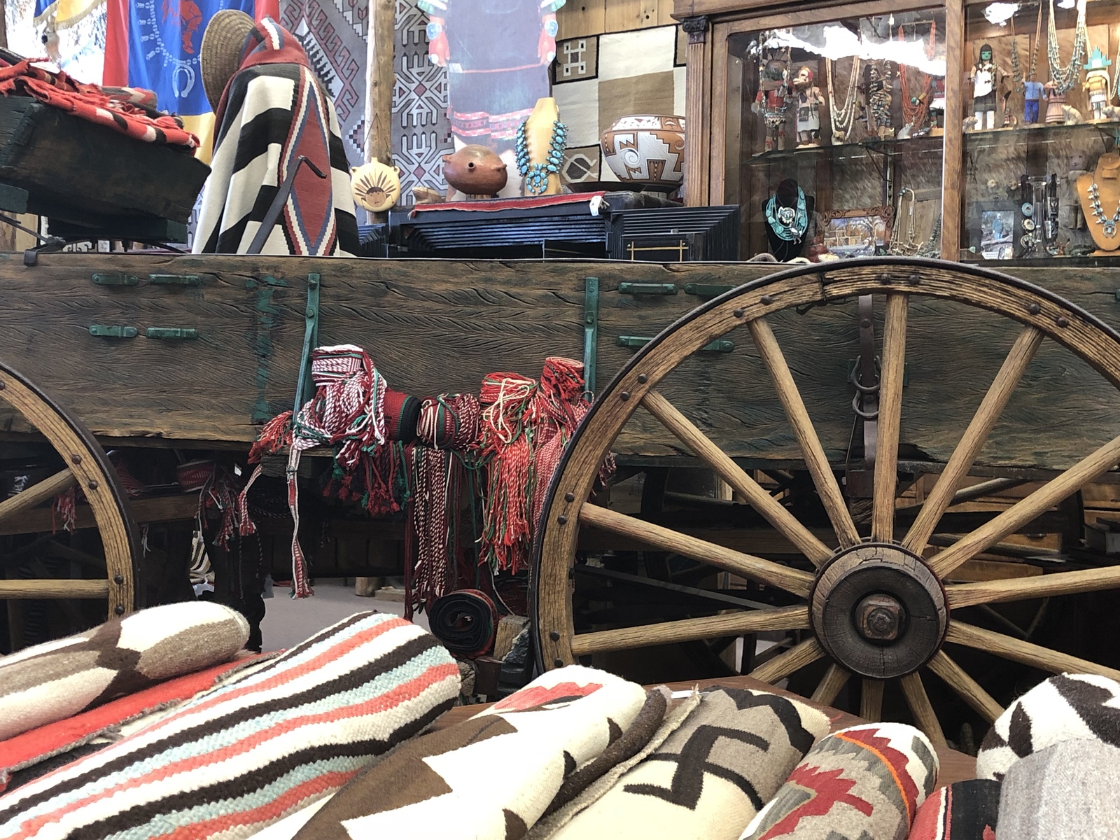 Tanner's Indian Arts in Gallup, New Mexico - Kid-friendly Attractions