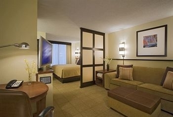 Hyatt Place Garden City In Garden City New York Kid Friendly